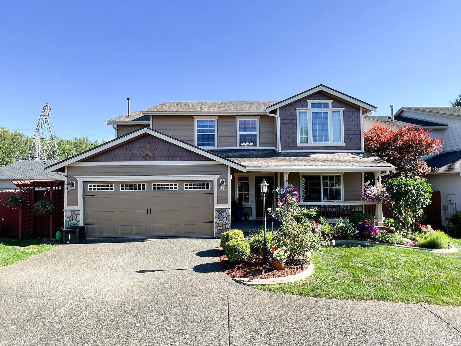 BEAUTIFUL ONE OWNER CRAFTSMAN IN SMALL GATED COMMUNITY ON PUYALLUP'S SOUTH HILL!!!! 8728 134th